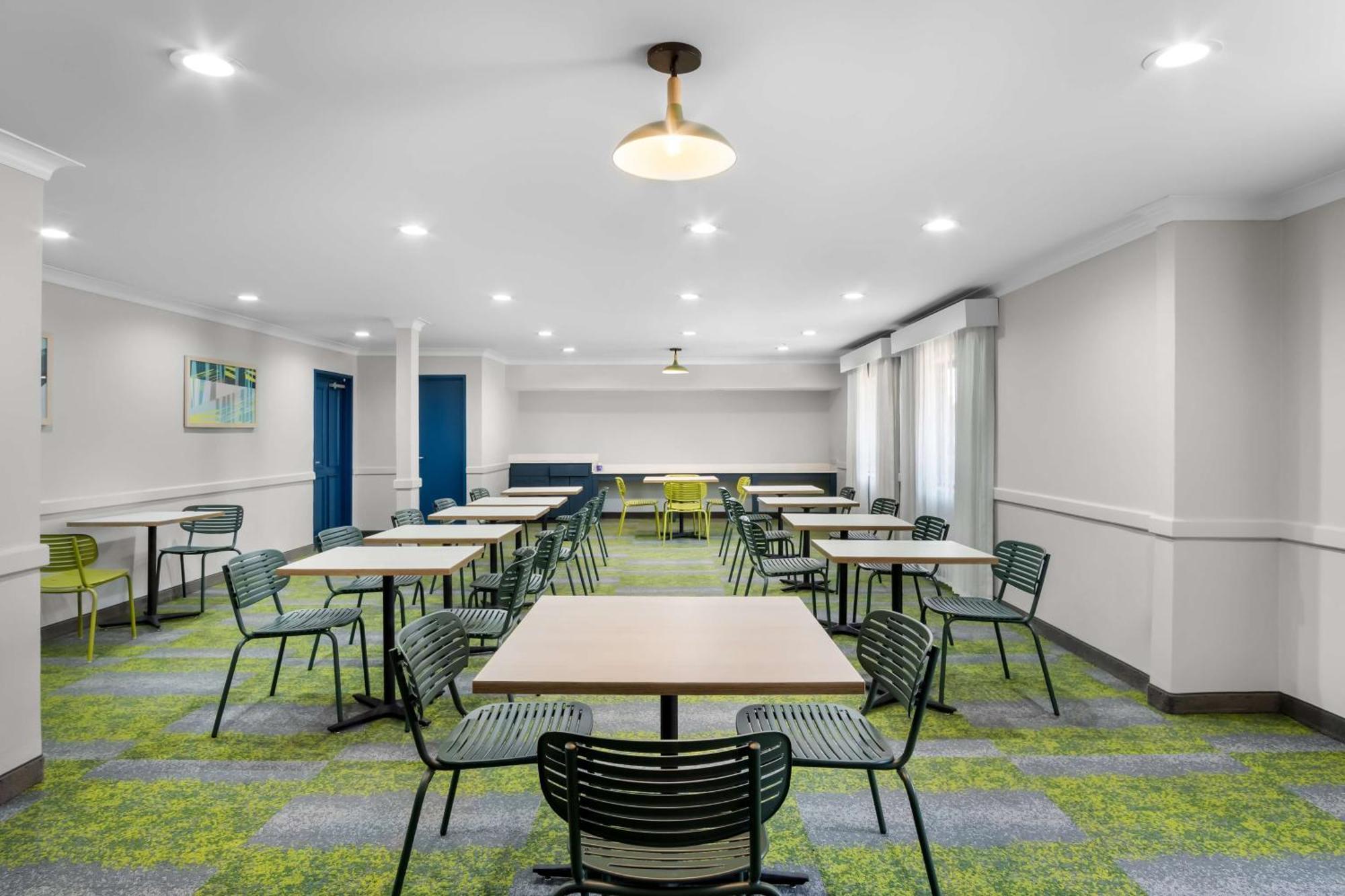 Spark By Hilton Grapevine Dfw North Extérieur photo